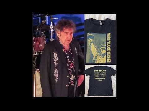 Bob Dylan sings “Masterpiece” over the tune of “Istanbul (Not Constantinople)” in Fort Lauderdale