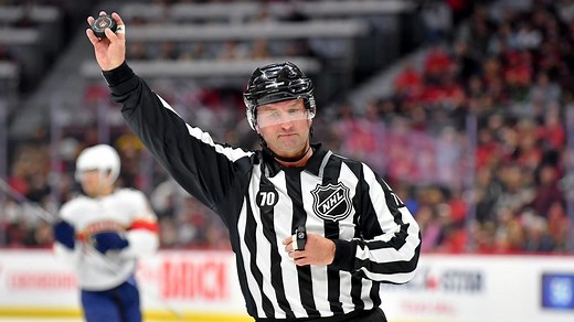 Senators congratulate linesman Derek Nansen