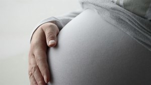 Women should wait a year before getting pregnant again: study