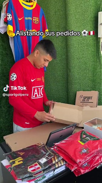 Compra tus Camisetas Retro de Fútbol en Perú