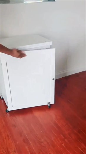 My Favourite Folding Sewing Table❤️ Available Here: https://quiltingcrafthub.com/products/folding-sewing-table #sewing #sewingtable #quilting #tailor | Quilt Patterns PDF | Facebook