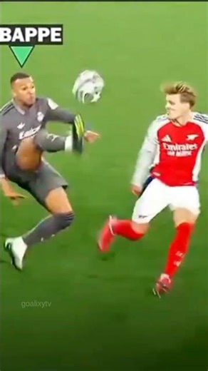 Mbappe dribling #mbappe #football #games #soccer #goal #sport #viral #shorts #realmadrid #ball #ucl
