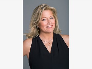 Supermodel Emme To Speak At Darien's Tiny Miracles Event