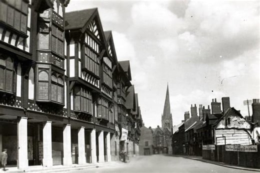 Pictures: Discover the black and white buildings of Chesterfield - including historic pubs and prominent shops