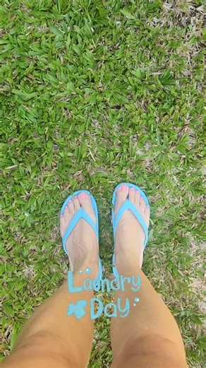 My Slappas are all ready for the week. I just scrub my Slappas in the shower with a scourer and shampoo or in the sink with dishwasher liquid. And if you really want them to sparkle after scrubbing, throw your Slappas in the washing machine, and make sure it is set on COLD wash. How do you keep your Slappas clean? #cleaninghacks #readyfortheweek #SlappasLove #Slappas #greatcolours #washingday #practical #happyfeet #Aussiedesigned #summeressentials | Slappa's Thongs | Facebook