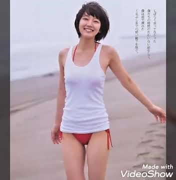 吉岡里帆 赤 イメージ