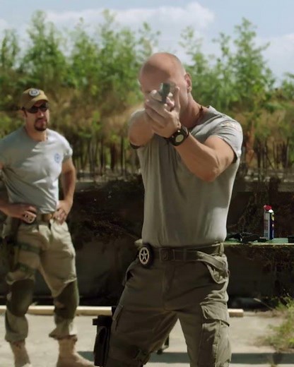 Steven Seagal: Close Protection! 👊💥 #Action #StevenSeagal #Movie