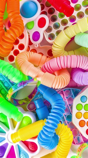 🧩Did you know that the North Bay MFRC has a lending library for military-affiliated children with exceptionalities? Try before you buy with our Special Needs Inclusion Program Lending Library! From visual timers to books and resources for parents, weighted items, and sensory seating to noise-cancelling headphones—this free resource is designed to support regulation, focus, and comfort. Explore what’s available and see how these resources can make a difference for your family. For more informati