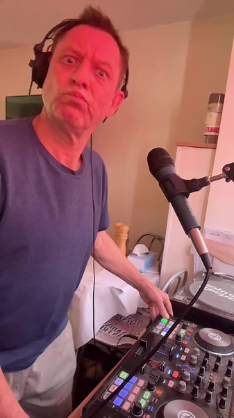 1991 tune from the netherlands but what do you think proper or not? #90smusic #netherlands #proper #not #fyp