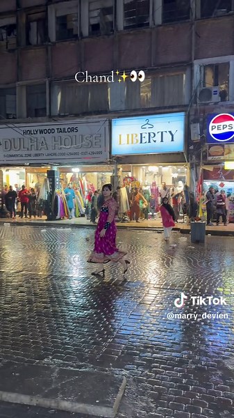 Chand Brish Mein Chup Gaya | Eid Lahore