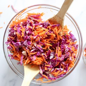 Red Cabbage Carrot Salad