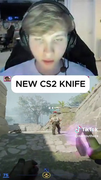 m0NESY Shows New Fire Knife in CS2