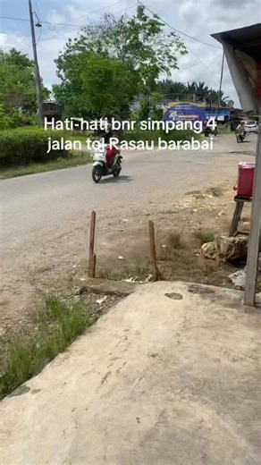 Hati-hati di Simpang 4 Jalan Tol Rasau Barabai