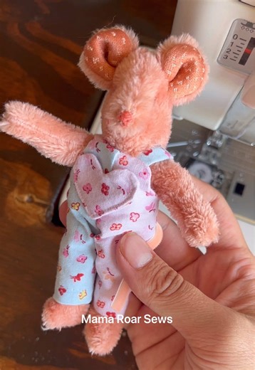 Free Heart Pocket Template for Valentine's Overalls