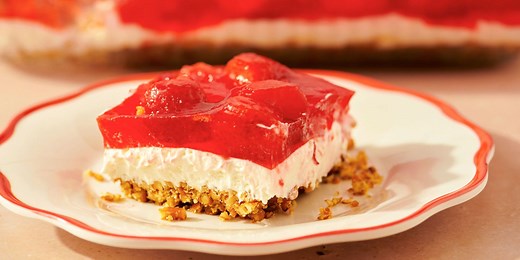 Strawberry Pretzel Salad