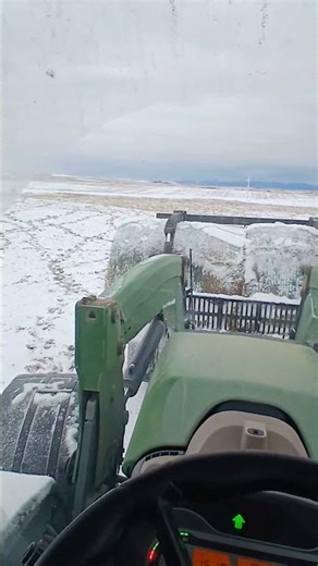 autosteer and autoturn rolling #fendt724 #profiplus #vario #fendt724s4 #highlinebaleprocfr651