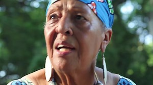 File:WIKITONGUES- Caroline speaking Gullah and English.webm - Wikimedia Commons