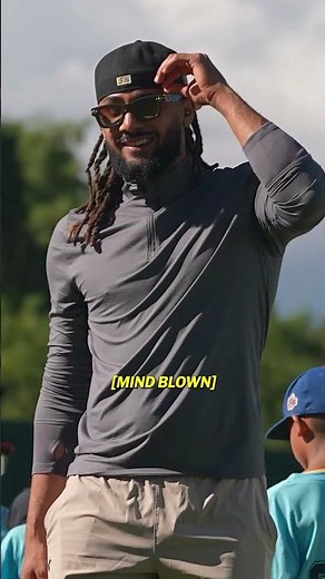 El Niño con los niños 🥹 Fernando Tatis Jr. was a hit with the kids at Eladio Carrion's SauceGiving!