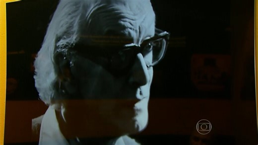 Exposição conta história do ator e compositor Mário Lago em SP
