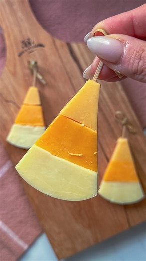 24K views · 7.9K reactions | Candy corn…but make it a CHEESE SKEWER 燎...