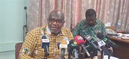 CEO of COCOBOD Dr Randy Abbey Defends Suspension of Cocoa Roads Projects, Assures Farmers of Sector's Future The Chief Executive Officer of the Ghana Cocoa Board (COCOBOD), Dr. Ransford Abbey, has reassured cocoa farmers that despite operational and financial challenges, Ghana's cocoa sector remains viable. He made this statement during a meeting with 2025 National Award-winning cocoa and coffee farmers and executives of the Ghana Cocoa, Coffee and Sheanut Farmers Association (COCOSHE) in Accra 