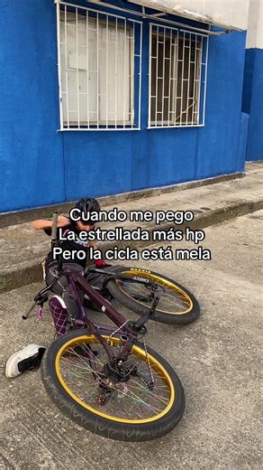 La cicla mela y yo destortillado 😝 #humor #acidente #baile #bicicleta #stunt