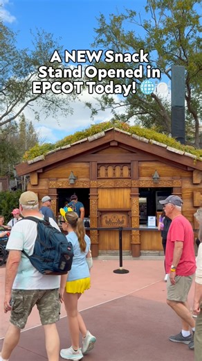 A NEW snack spot just opened in the Norway Pavilion in EPCOT! 🍽️🌐 It’s located right at the front of the pavilion with a mossy green roof, you really can’t miss it! They’re serving up the iconic School Bread (which you can also grab at Kringla Bakeri) and it tasted absolutely delicious, as usual! 🤤 This one’s a forever favorite! That soft coconut coating with the cold vanilla custard inside is just SUCH a good combo. We also tried the Trollkrem for $5.79, and it’s a frozen blend of cranberry 