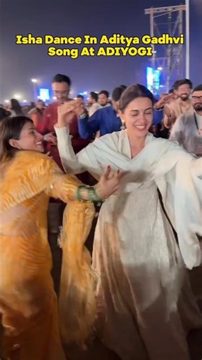 Isha Dance In "Aditya Gadhvi" Song At #adiyogi. #adityagadhvi #dance #mahashivratri #foryou #garba