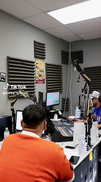 Wichita Kansas!!! 🙌🏽 Gods Timing! Two Songs On The Radio Now!🙏🏾 Saludos Ami Compás! @Mr Soufwest🌪️ @Adan 🎙️ @Jimmy Humilde @Kane Rodriguez #gucciprada #kirbygomez