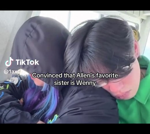 KREWMAS Gift Exchange: Allen Surprises Wenny