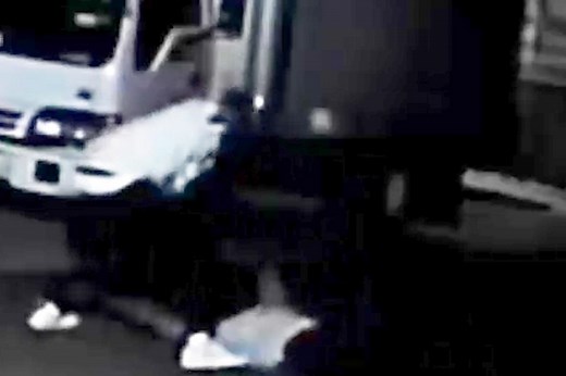 Video shows brutal beat-down by mugger in Brooklyn
