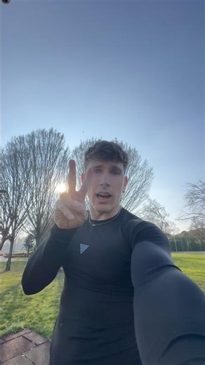 HOW MANY PULL-UPS DO YOU DO ON 2 FINGERS? ✌️✌️