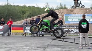 Full Video: https://youtu.be/tmRvhiAbGsI The Event: German-Stuntweek.de Full Report: https://stuntex.ru/en/article/German-stunt-week-2022 Classic contest with an obstacle course at international stunt riding festival German Stunt Week. The riders who have jump skills had an advantage, the winner was Finnish rider @sesvuofreestyle German Stunt Week is an annual stunt riding festival which is held at Allstedt airfield in the middle of July. The festival lasts the whole week, with the main program 