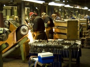 The Perfect Hammer is Made in America - Alliance for American Manufacturing