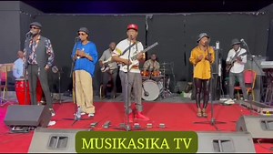 ALAIN MAKABA PRENCE 👇👇👇👇👇👇👇👇👇👇👇👇👇👇ABONNÉS VOUS SUR YOUTUBE MUSIKASIKA TV https://youtu.be/C79o8GHn8-k?si=ytx_2ka8zWk8MYRb | Musikasika direction