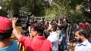 MODI-NEW-SPEED-CARS-IN-POWERFULL-CONVOY-2017