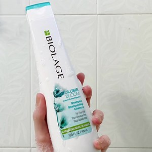 What you’ll find in each of these Biolage shampoos: 💚 Our iconic fragrance for a sensorial shower experience 💚 Formulas inspired by nature developed for your specific hair concern 💚 No parabens to be suitable for color-treated hair | Biolage