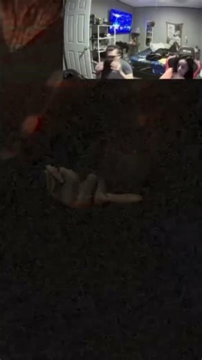 ‪@Knockoutbroom1‬ The Follow That Lead to a Jump-Scare.