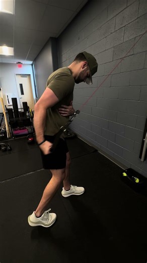 Standing Supinated Tricep Extension