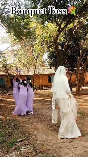 Bouquet Toss Rituals 💐in christian wedding
