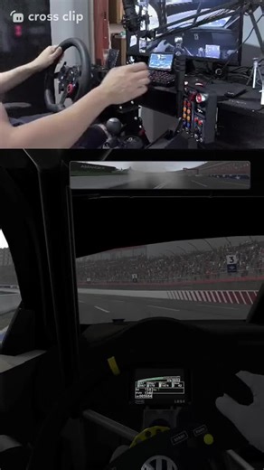 A arte de andar de lado na Dirt Road! 🌪️🔥 Vídeo completo no YouTube! ➡️ Link na BIO! (youtube.com/@fmracing2) #Drift #SimRacer #FMRacing #iracing #simracing