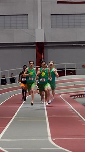 That’s a sweep 🧹 Ducks to 1-2-3 in the men’s 800m at the Razorback invite. Harding - 1:46.83 (UO #6)👇 Cook - 1:46.94 Erickson - 1:47.26 #GoDucks | Oregon Track and Field