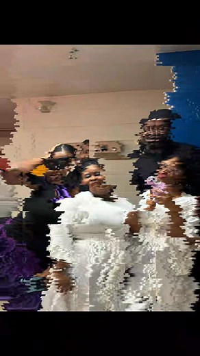 12 reactions | Backstage time avec Troupe Lakay ✨ Entre rires, derniers ajustements et énergie partagée, c’est ici que la magie commence avant de monter sur scène. Fier·e·s de porter nos couleurs et notre culture, ensemble. Backstage time with Troupe Lakay ✨ Sharing laughs, final touch-ups, and all the energy that brings our performance to life. Proud to carry our colors and our culture together. | Troupe Lakay | Facebook