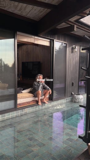 室内緑のメンテナンスとコーヒータイム