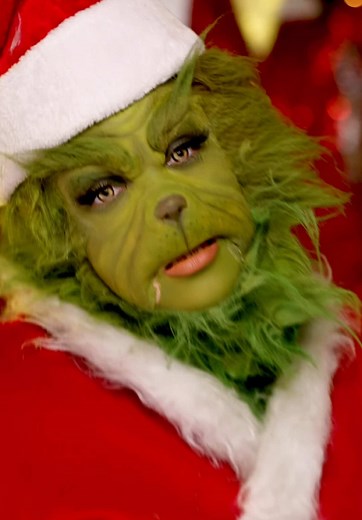 Maquillaje Inspirado en El Grinch para Esta Navidad