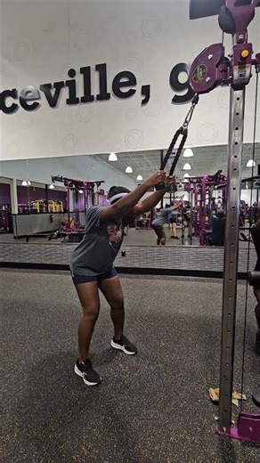 Cable Pulldown #upperbodyworkout