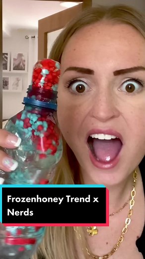 Experiment mit Frozen Honey und Nerds für Kinder