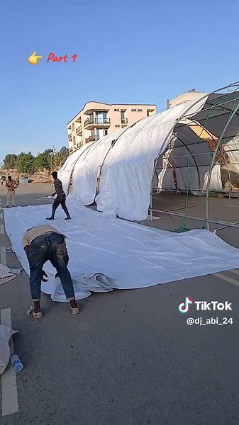 ዲጄ ኣቢ ዘመናዊ ዳስ ለተወዳዳሪዎች እና ሰርቪስ