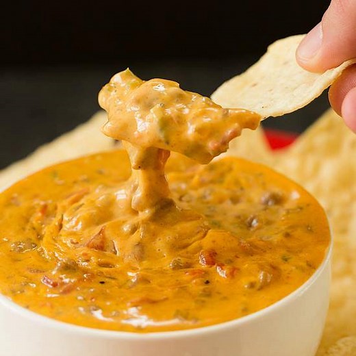 328K views · 172 reactions | You're going to want to have a big bowl of this SLOW COOKER SPICY BEEF QUESO DIP at the ready for every get together! RECIPE: https://www.browneyedbaker.com/crock-pot-queso-dip-recipe/ | Brown Eyed Baker | Facebook