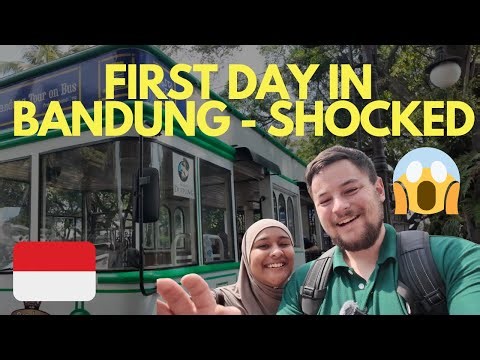 First Day in Bandung 😲 Braga Street, Bandros Bus & Hidden Gems 🇮🇩